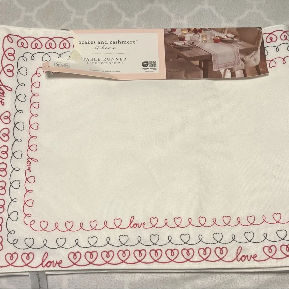 Cupcakes & Cashmere Elegant‎ White Table Runner